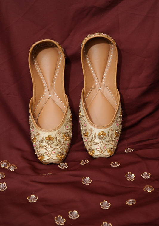 Gold Luxe Juttis