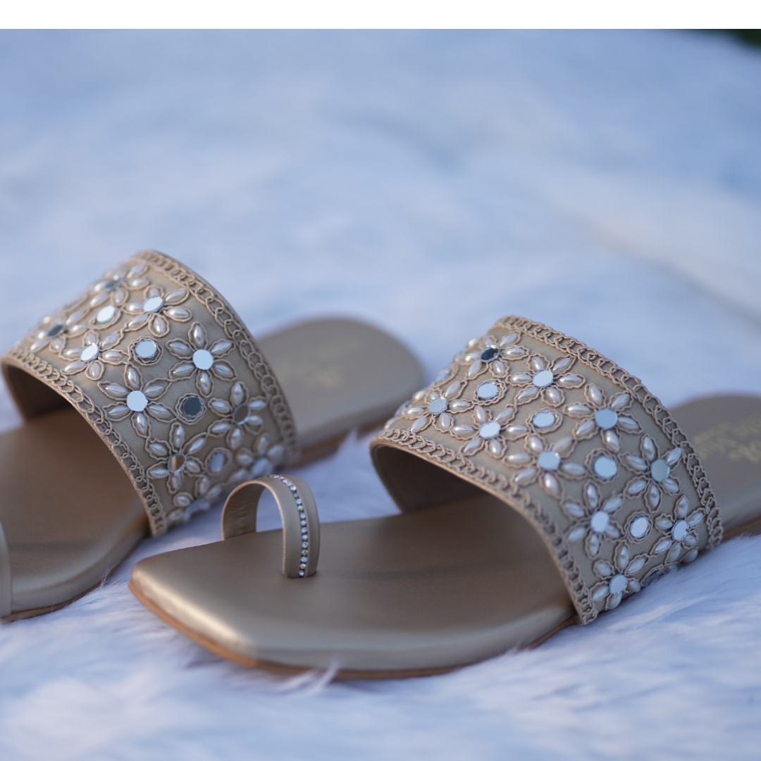Mirror Gold Kolha Flats – Solematesbypalak