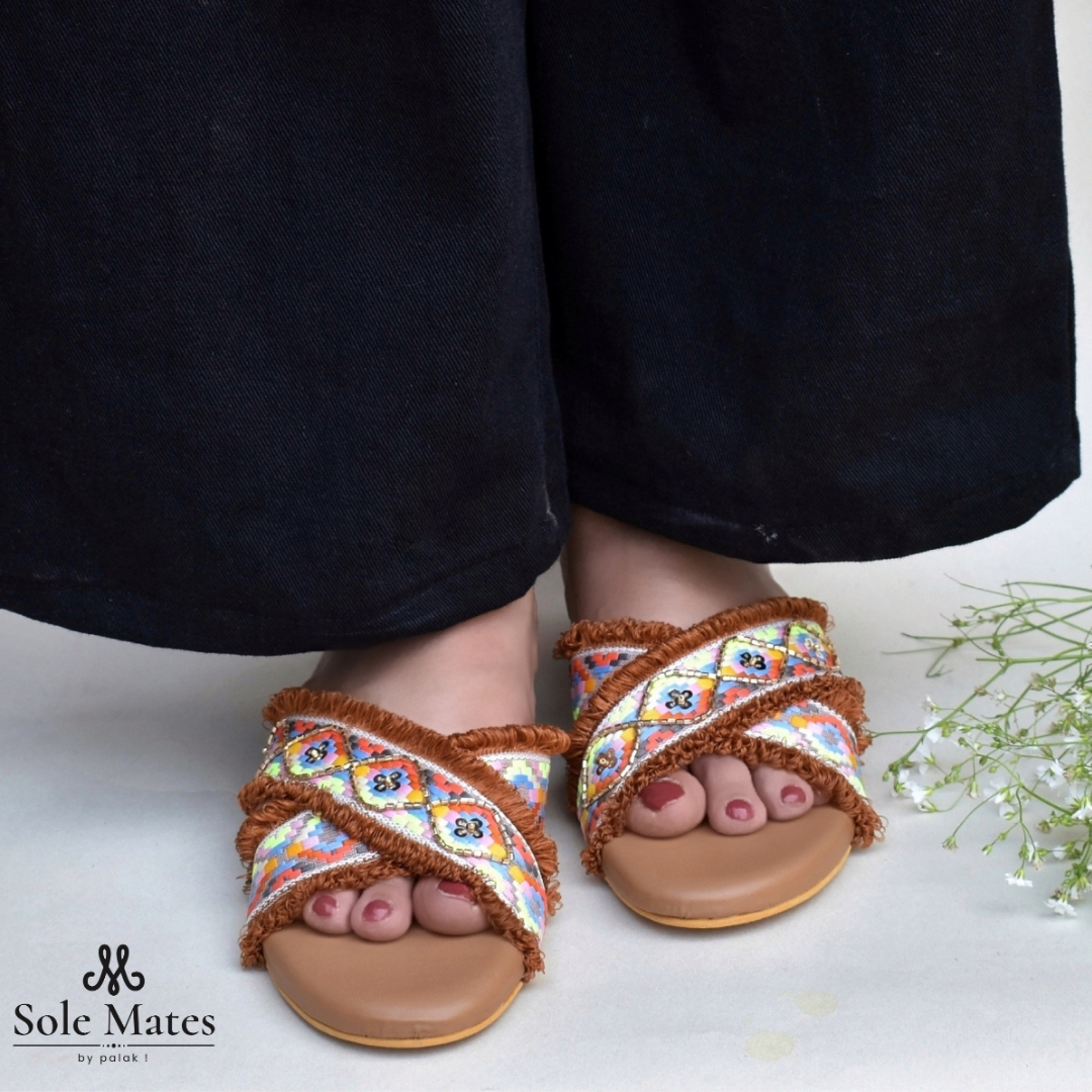 Bermuda Brown Criss Cross Flat Sliders